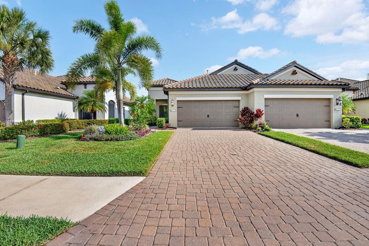 4417 Amalfi Ave., Sarasota, FL 34243