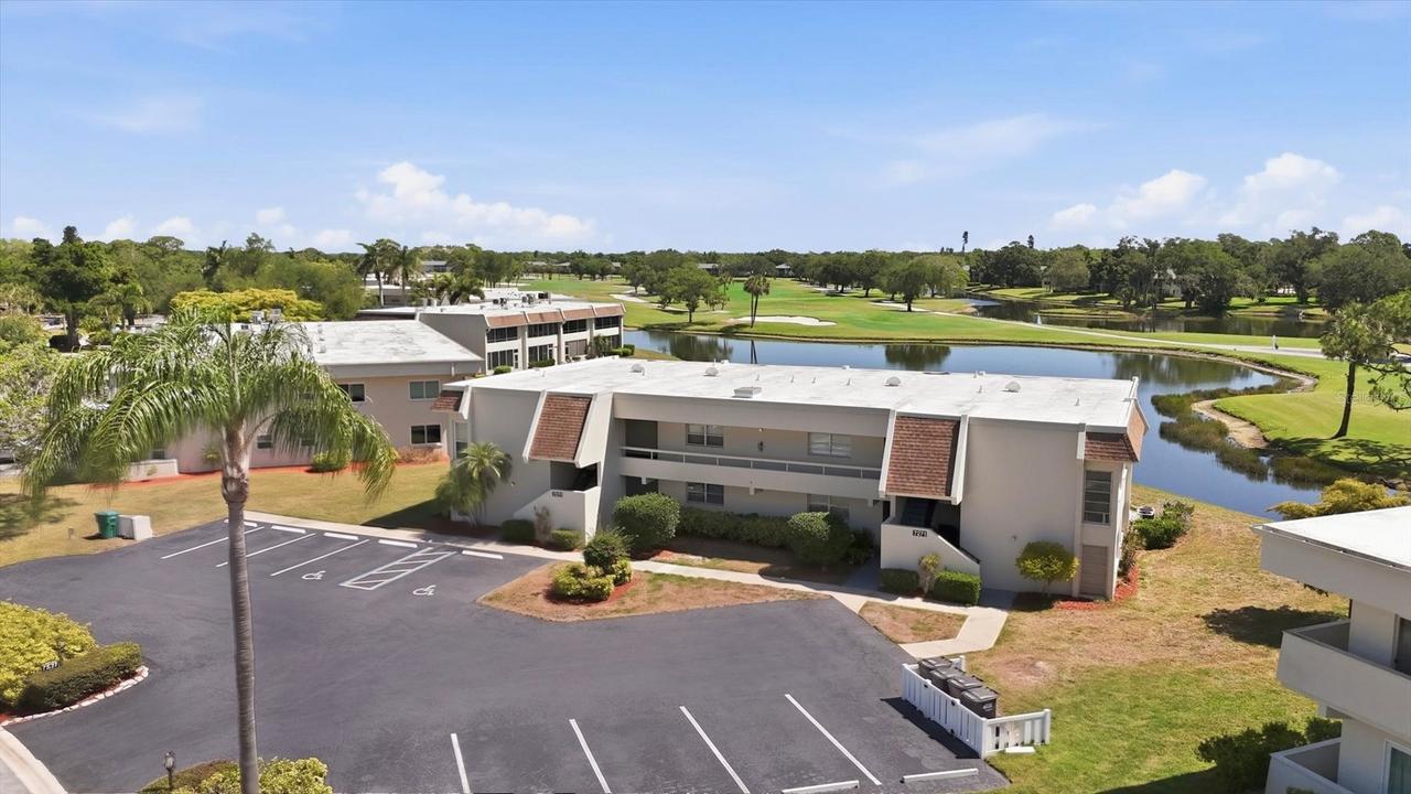 7271 W Country Club Dr. #122, Sarasota, FL 34243