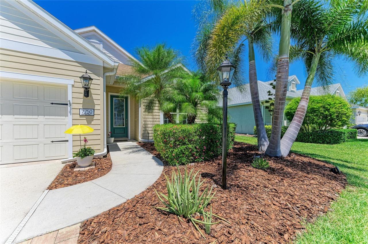 7750 Ridgelake Cir., Bradenton, FL 34203