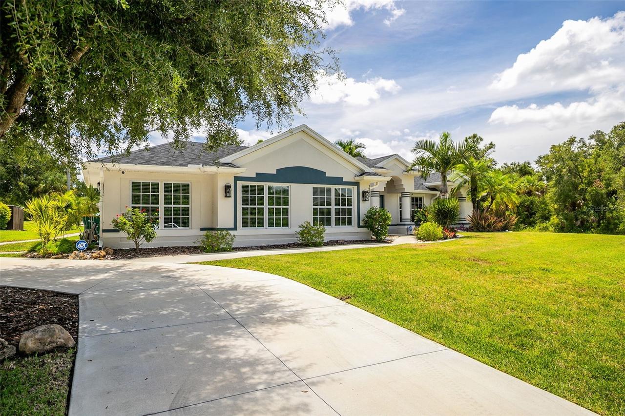 1282 Clearview Dr., Port Charlotte, FL 33953