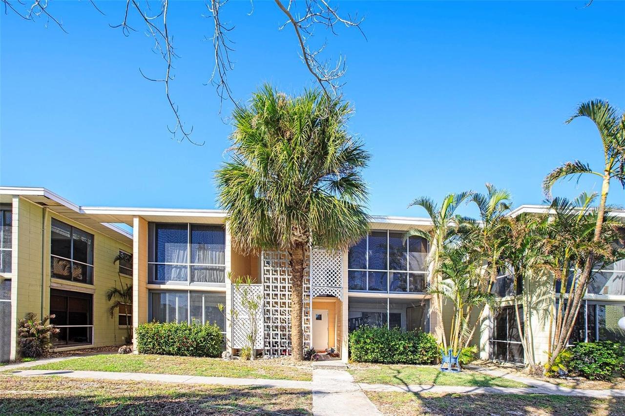 10215 Manatee Ave. #7, Bradenton, FL 34209