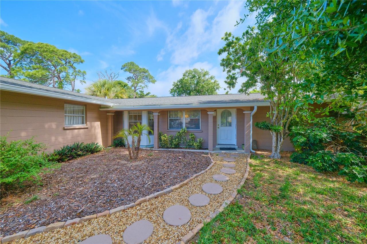1971 Debbie St., Sarasota, FL 34231
