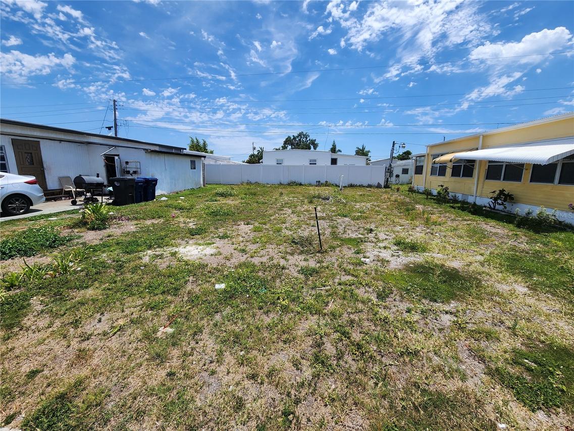 608 49th Ave., Bradenton, FL 34207