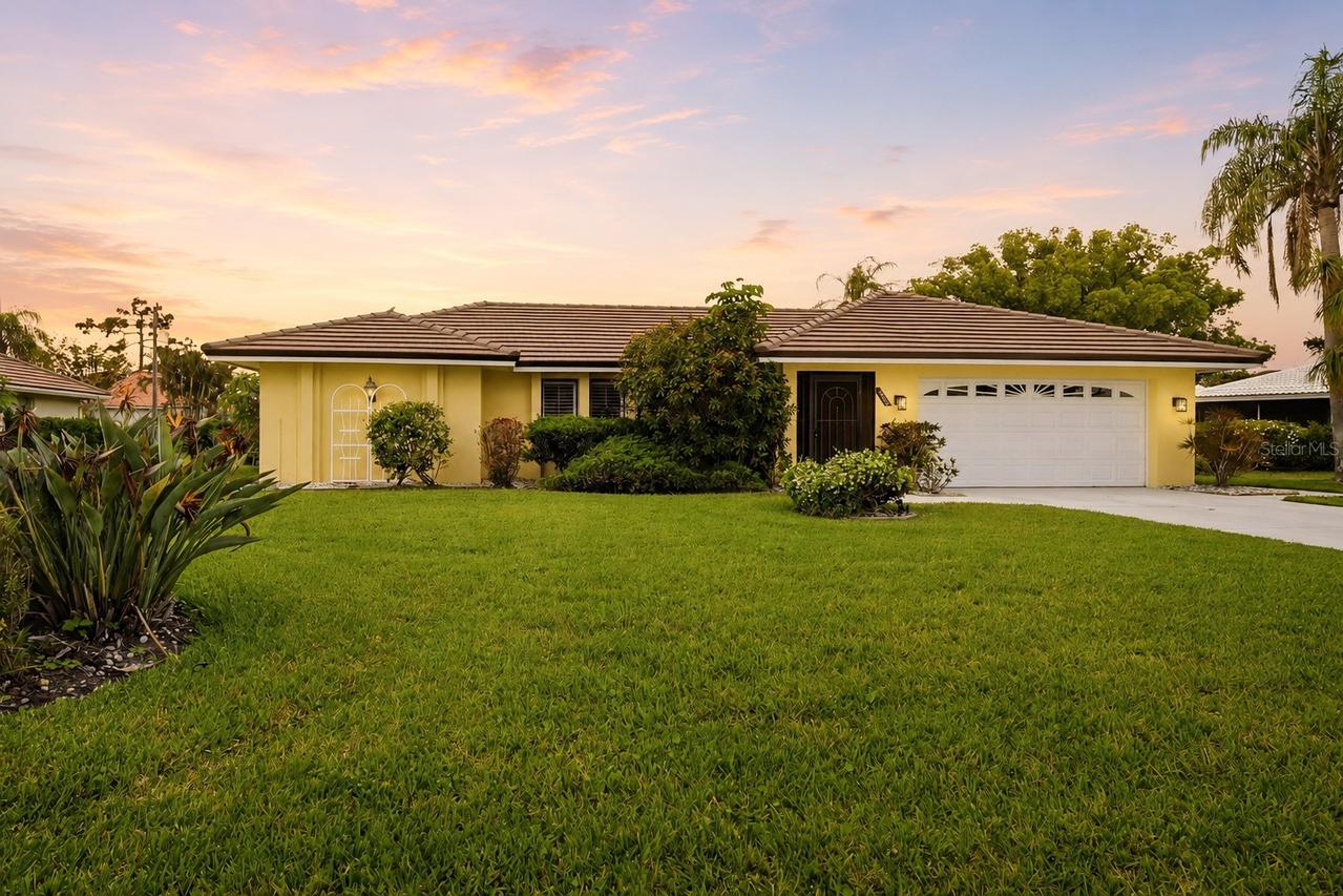 450 Rubens Dr., Nokomis, FL 34275