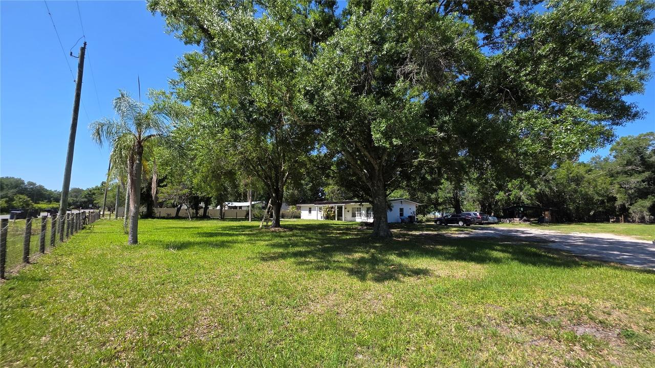 1808 Zipperer Rd., Bradenton, FL 34212