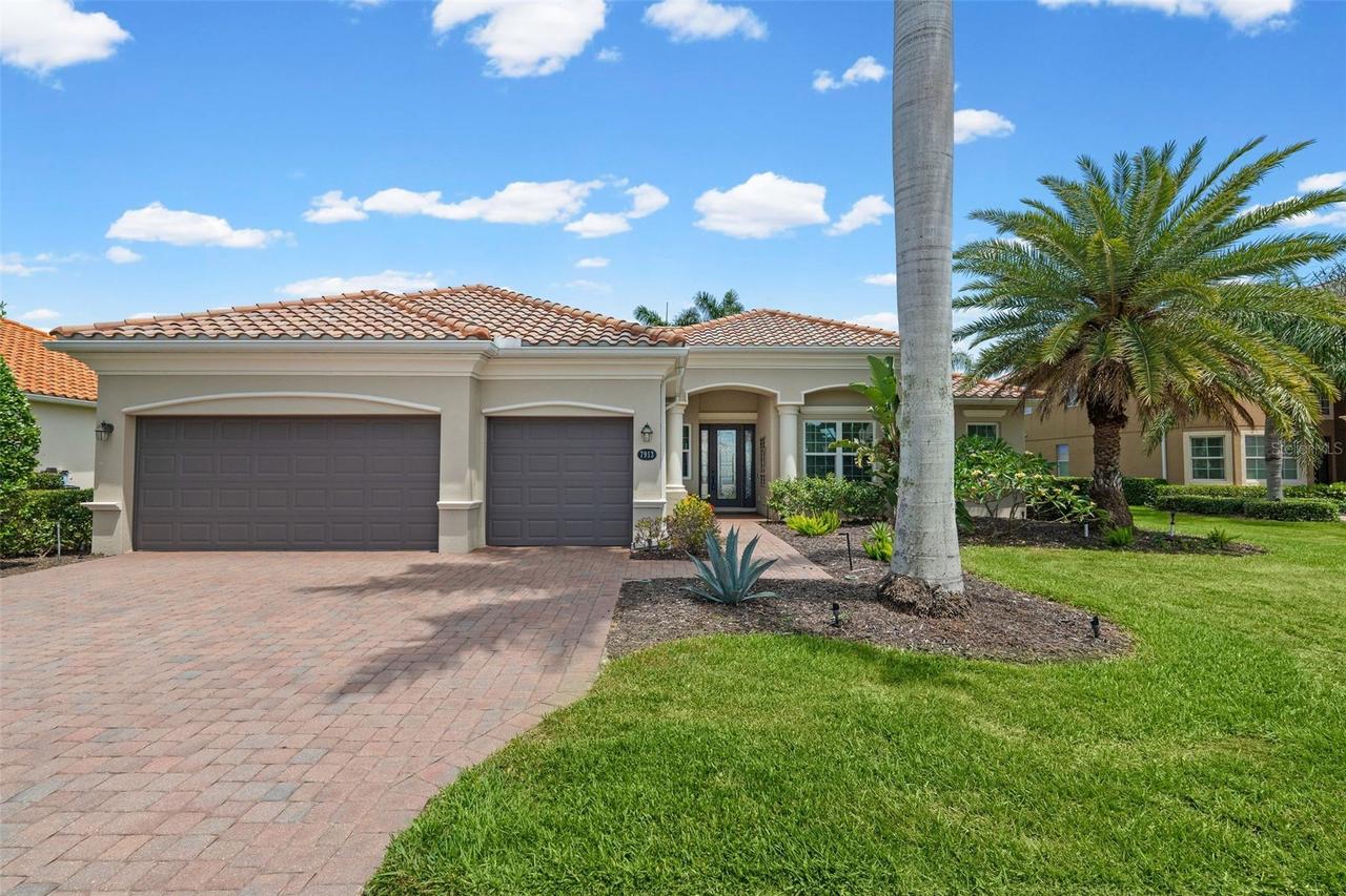 7913 Heritage Grand Pl., Bradenton, FL 34212