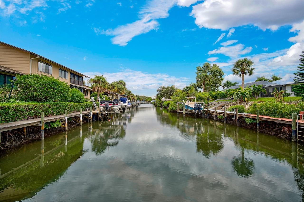 6660 Schooner Bay Cir., Sarasota, FL 34231