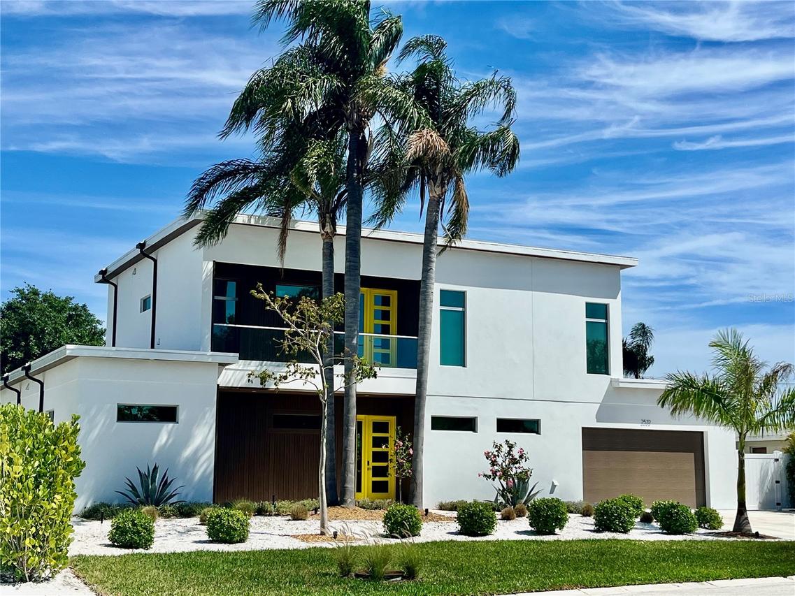 2532 Fruit Tree Dr., Sarasota, FL 34239