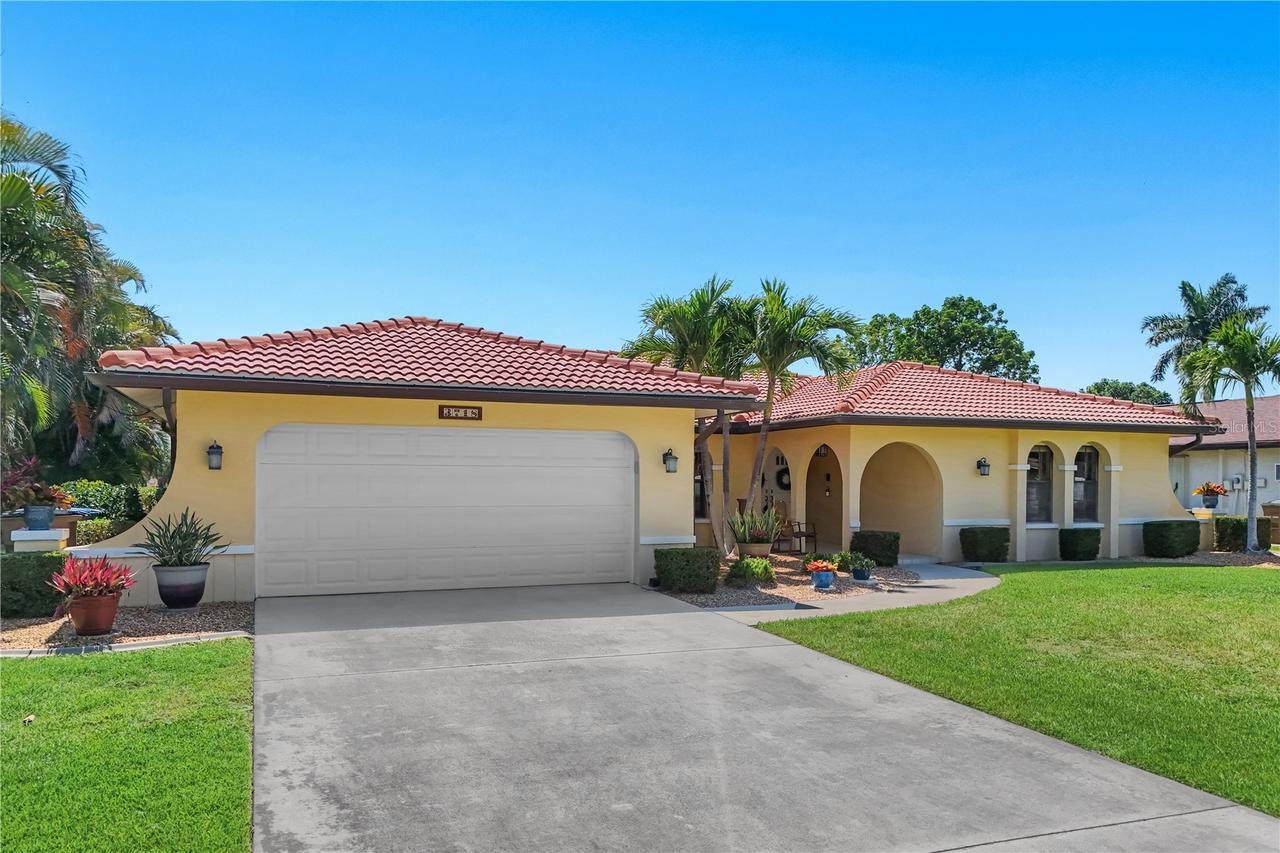 3718 SE 8th Ave., Cape Coral, FL 33904