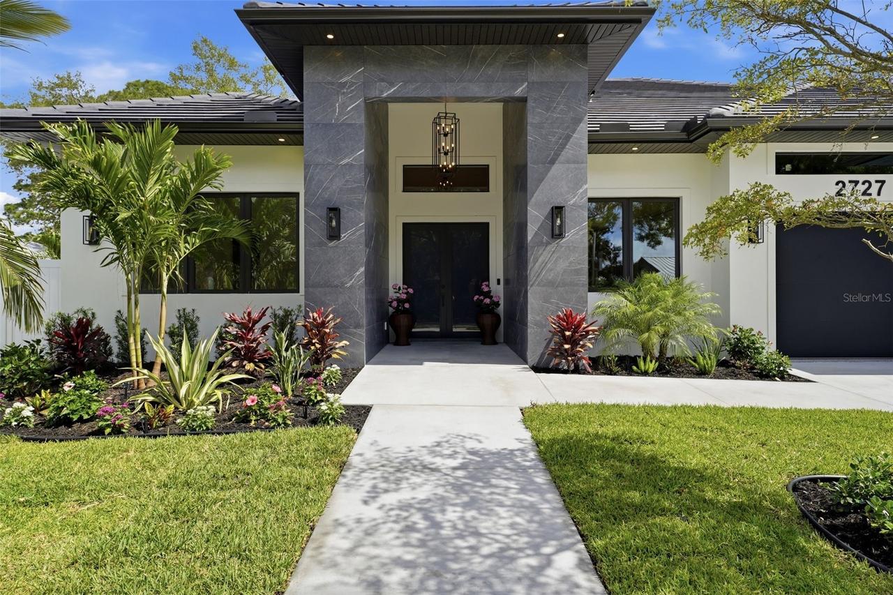 2727 Waldemere St., Sarasota, FL 34239