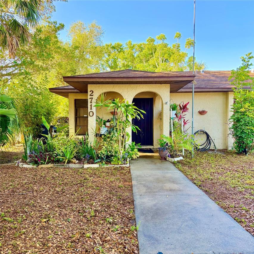 2710 46th Avenue Dr., Bradenton, FL 34207