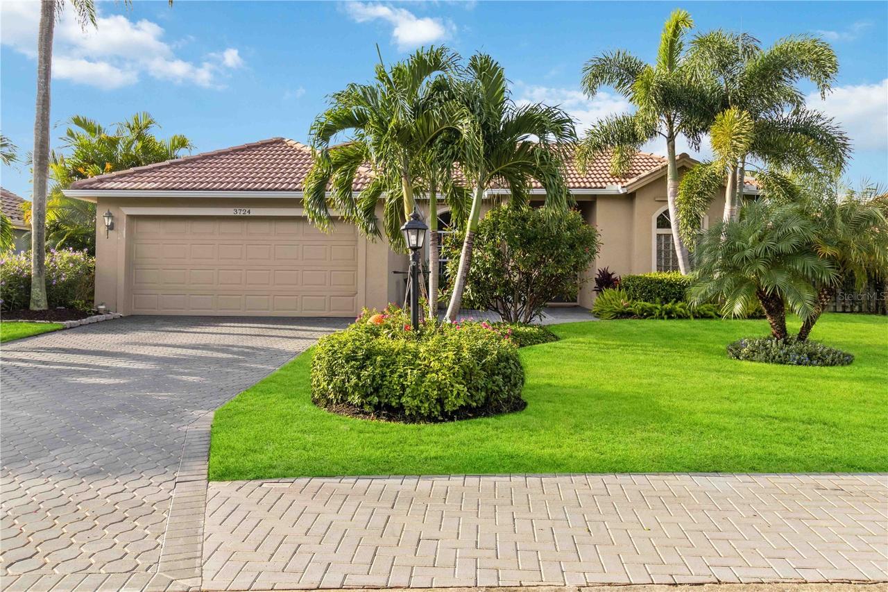 3724 71st Ter., Sarasota, FL 34243