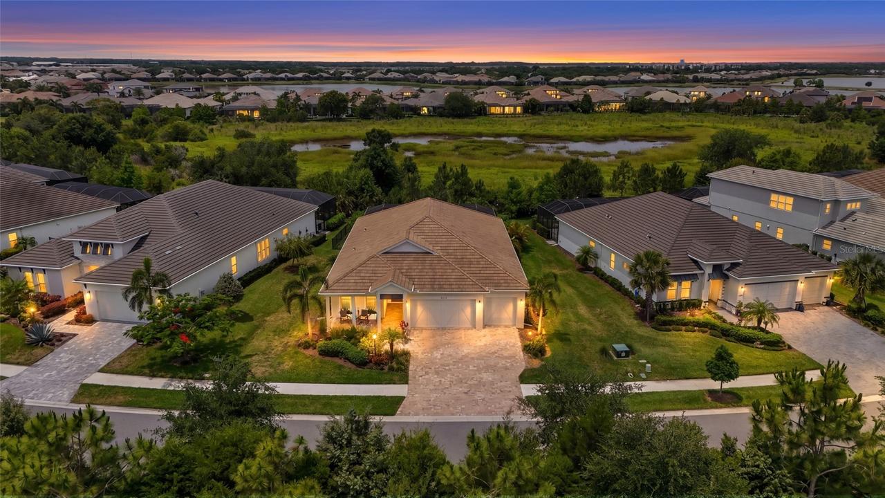 733 Tailwind Pl., Sarasota, FL 34240