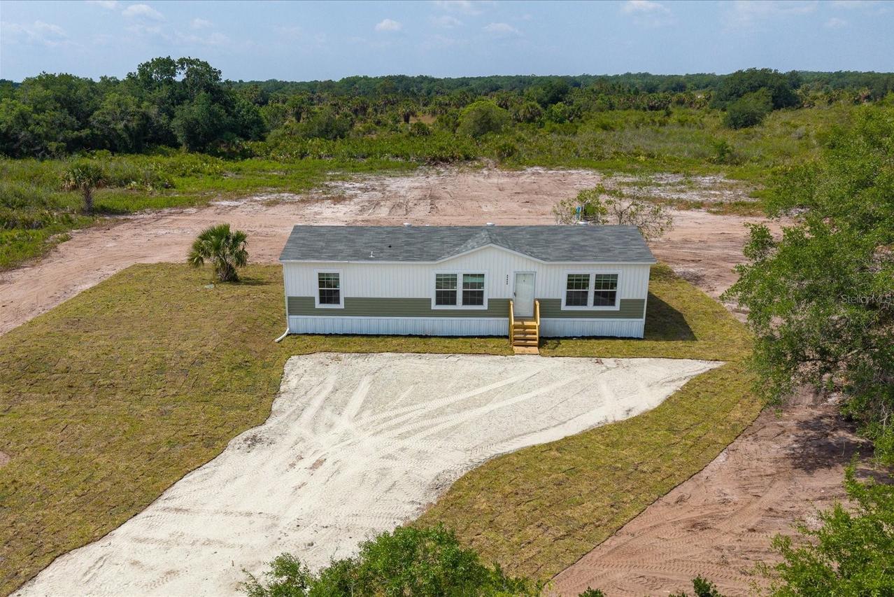 20968 NW 264th St., Okeechobee, FL 34972