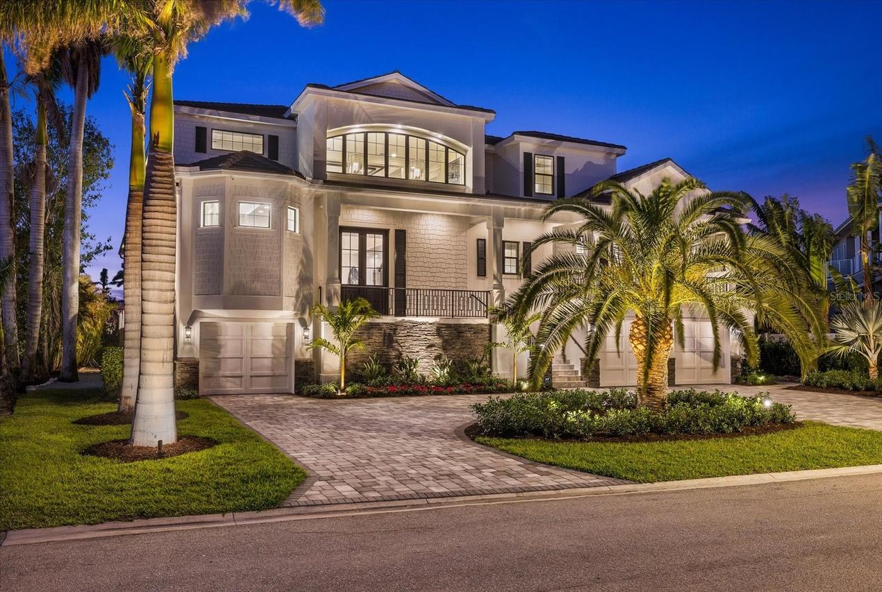 1525 Mallard Ln., Sarasota, FL 34239