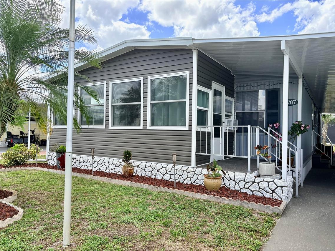 2787 Breezewood Dr., North Fort Myers, FL 33917