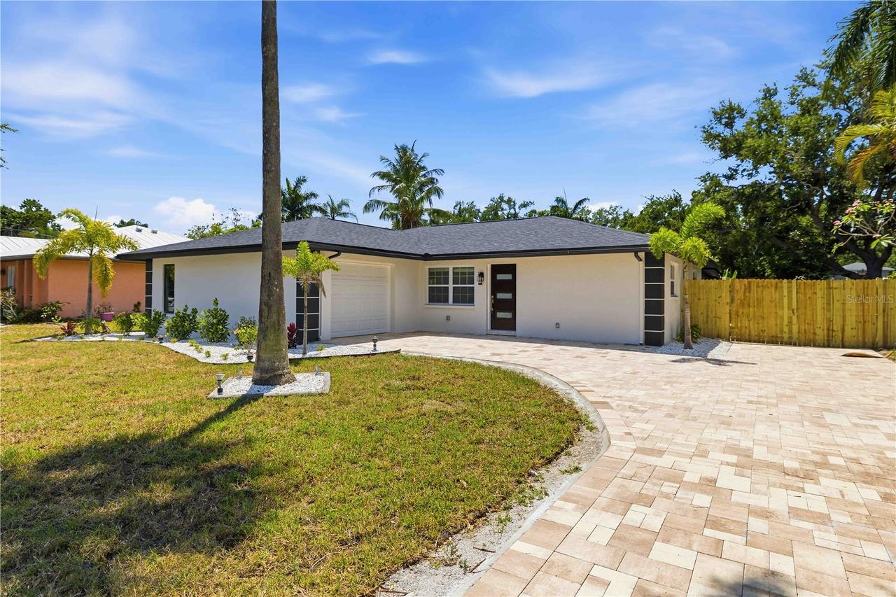 1016 71st St., Bradenton, FL 34209