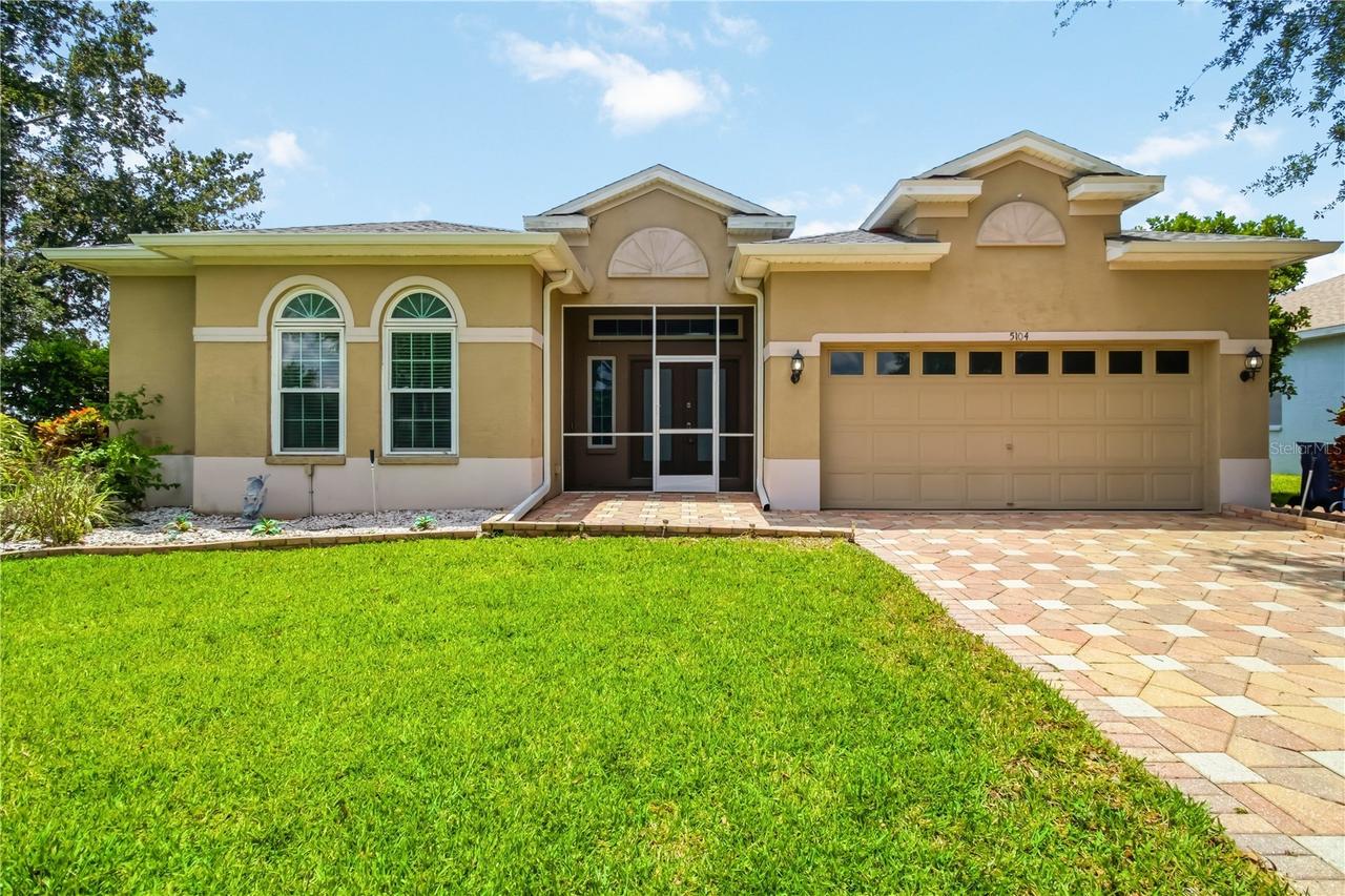 5104 52nd Ave., Bradenton, FL 34210