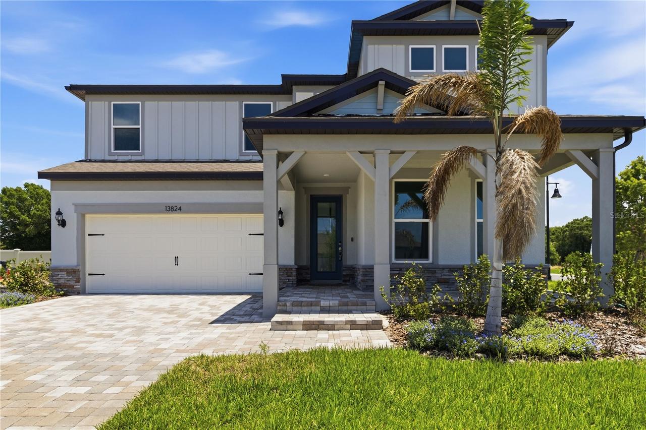 13824 Sunlight Meadow Dr., Riverview, FL 33578