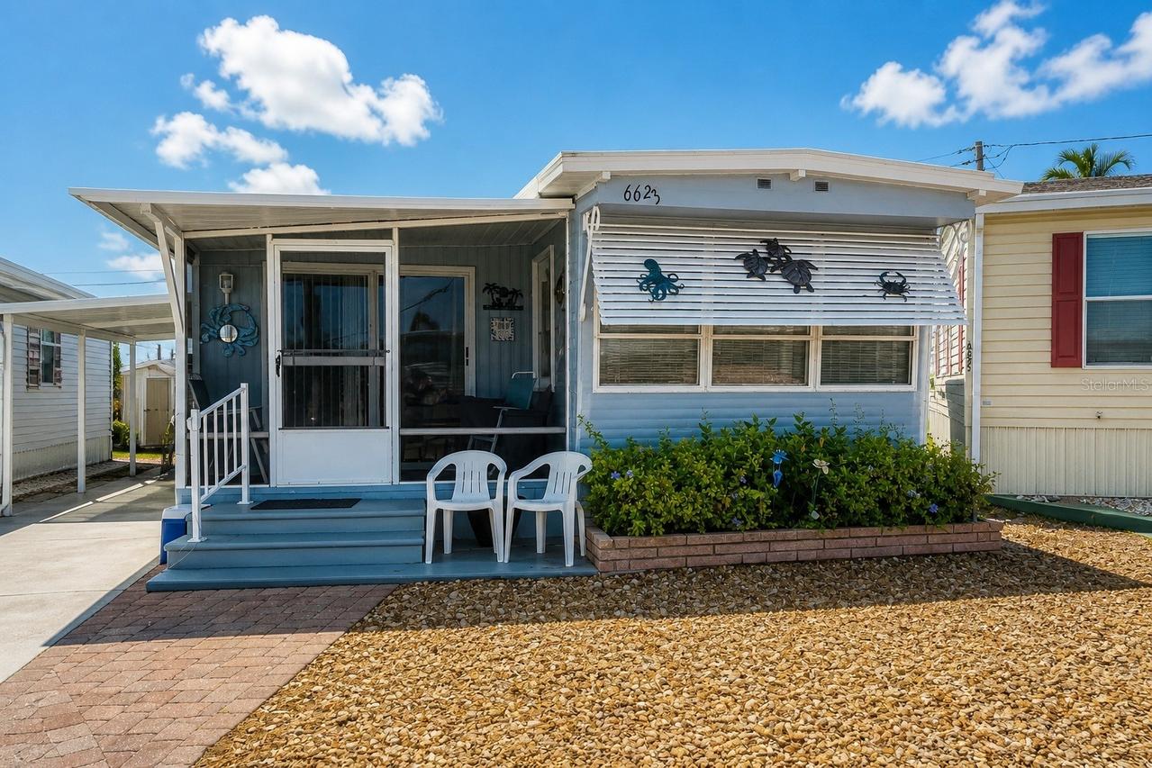 6623 Washington St., Bradenton, FL 34207