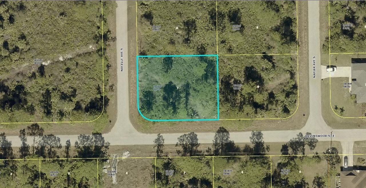137 Nacelle Ave., Lehigh Acres, FL 33974