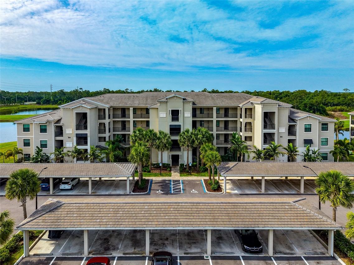 18114 Gawthrop Dr. #107, Lakewood Ranch, FL 34211