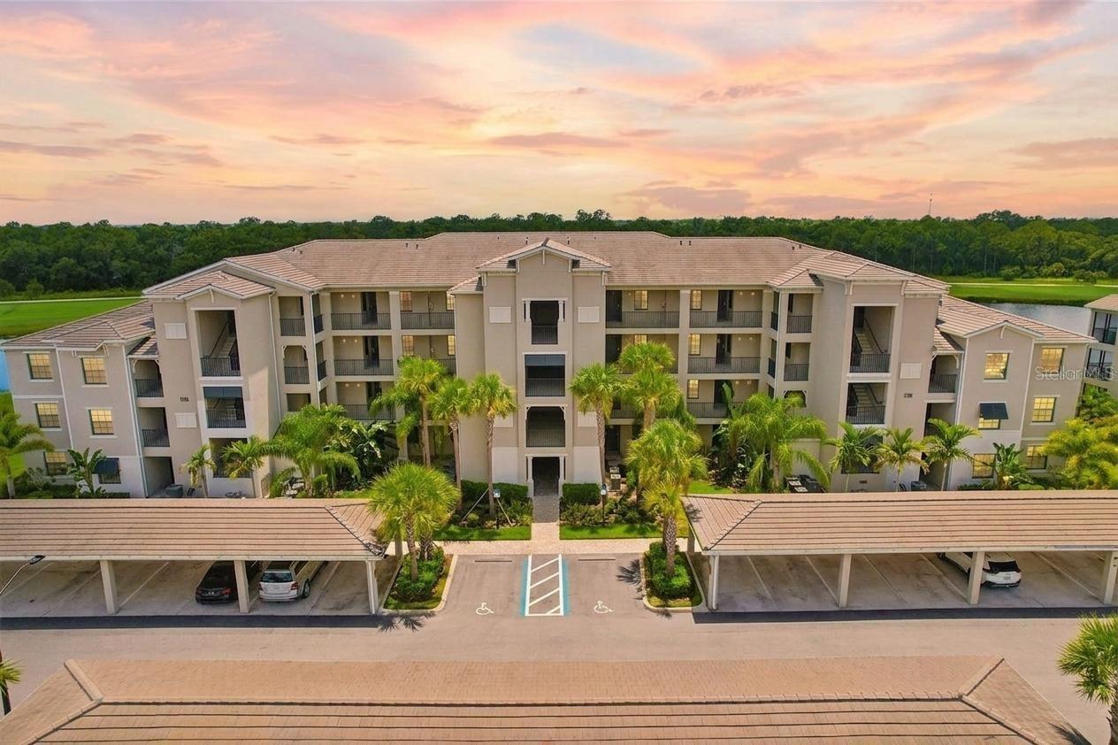 17704 Gawthrop Dr #201, Bradenton, FL 34211