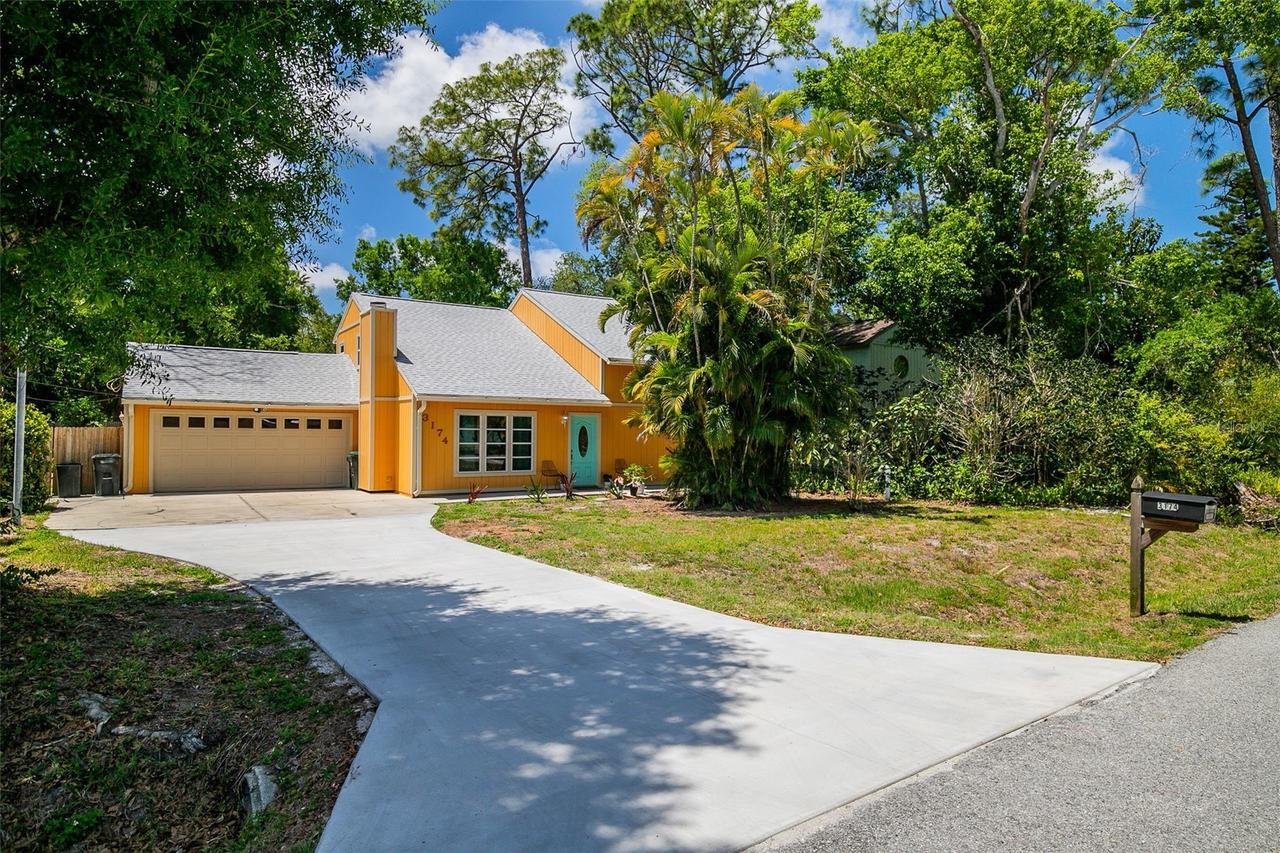 3174 Peachtree St., Sarasota, FL 34231