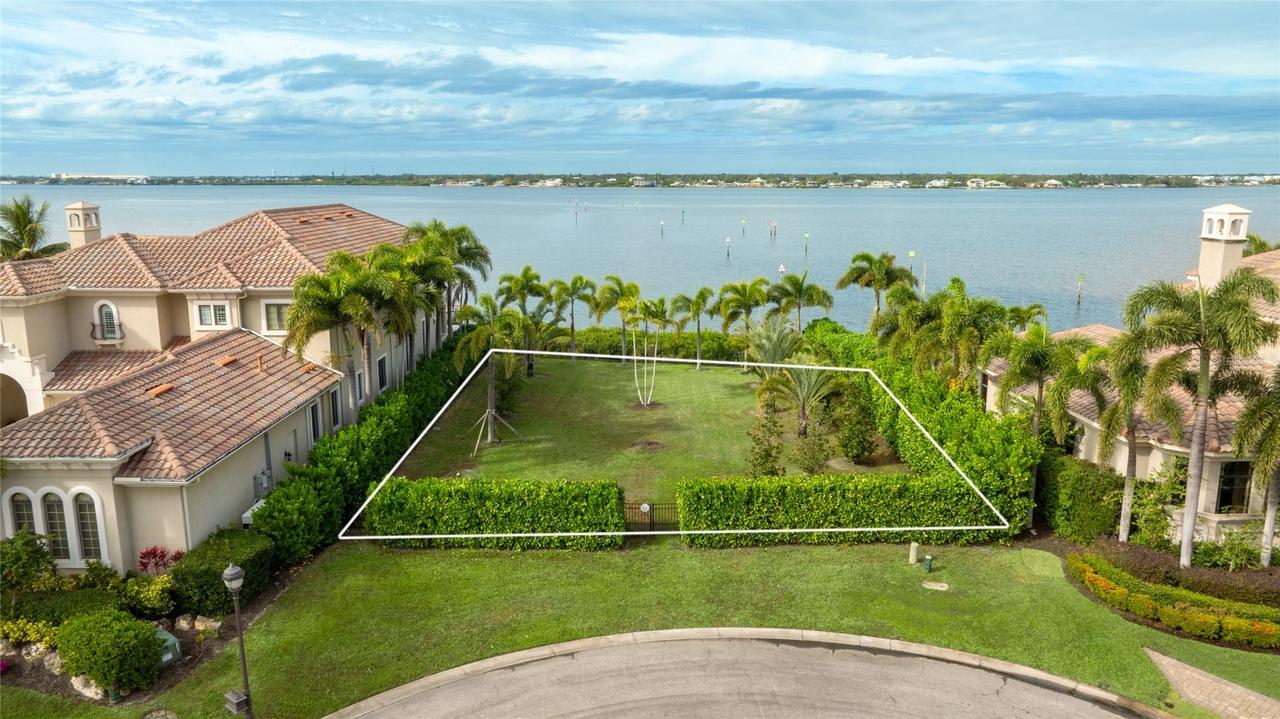 4223 Hawk Island Drive, Bradenton, FL 34208
