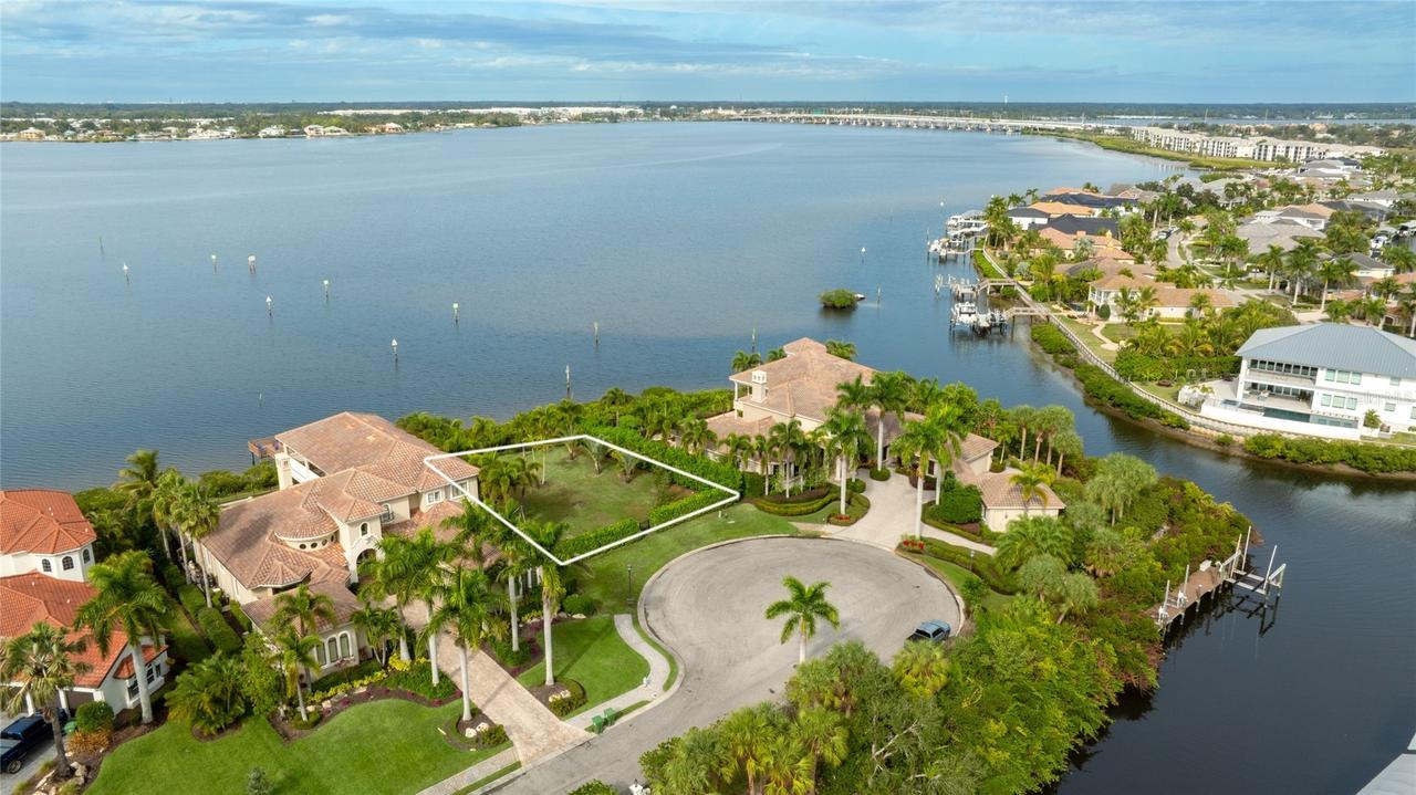 4223 Hawk Island Drive, Bradenton, FL 34208