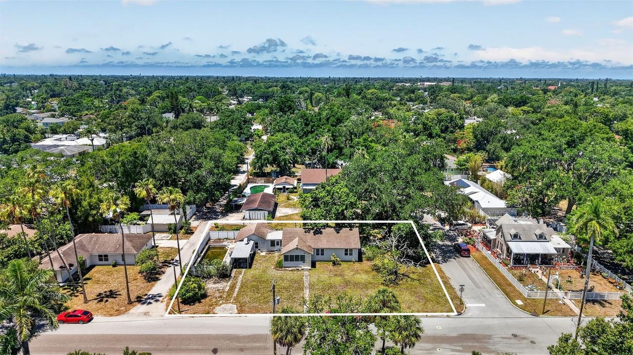 1302 22nd St., Bradenton, FL 34205