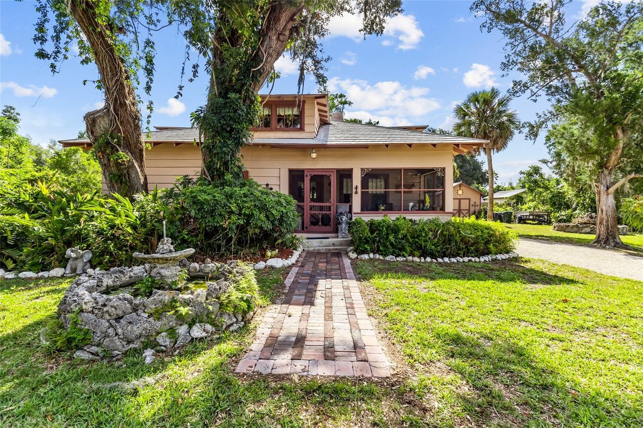 117 Tucker Ave., Sarasota, FL 34232