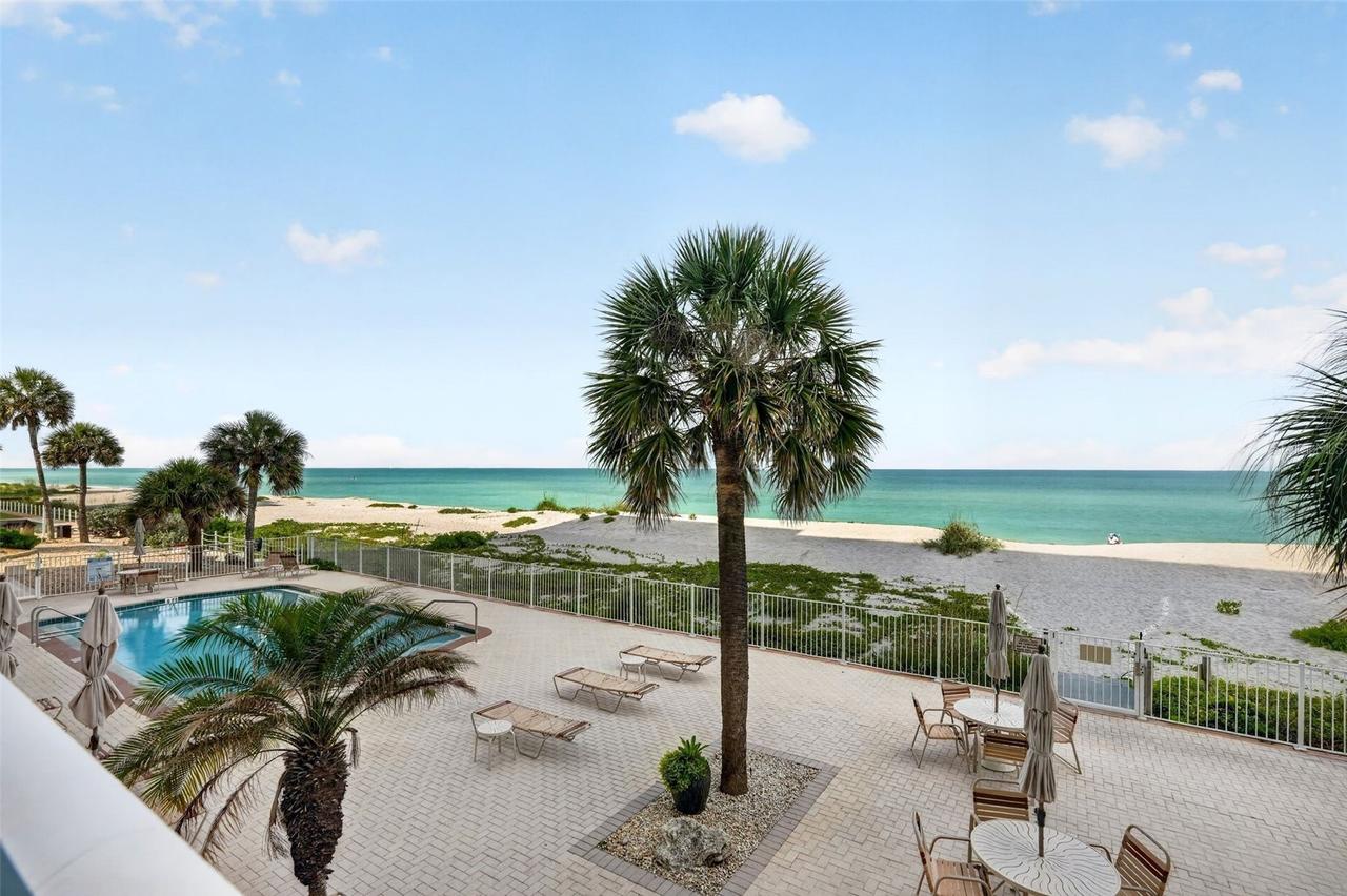 633 Alhambra Rd. #205, Venice, FL 34285