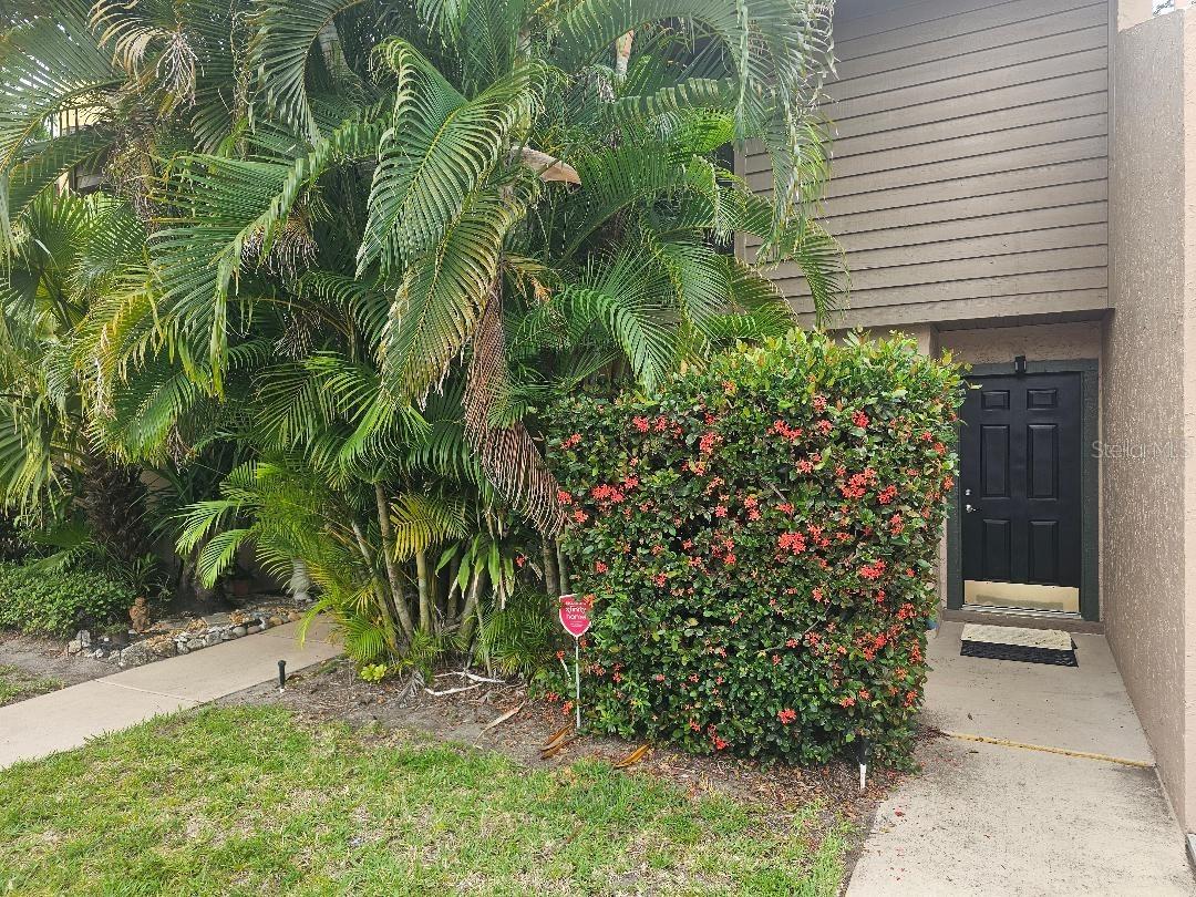 956 Sunridge Dr. #H2, Sarasota, FL 34234