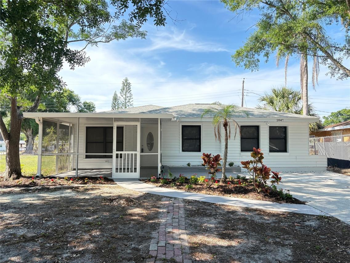 2847 Oak St., Sarasota, FL 34237
