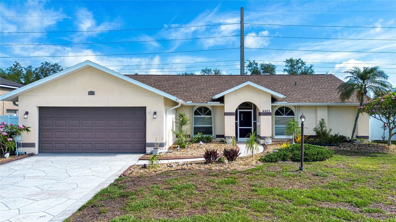 4403 Diamond Cir., Sarasota, FL 34233