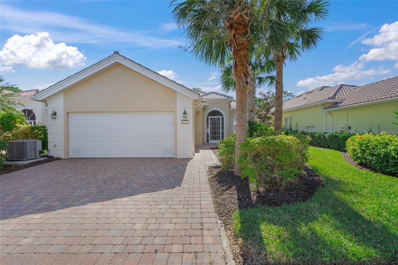 5762 Benevento Dr., Sarasota, FL 34238