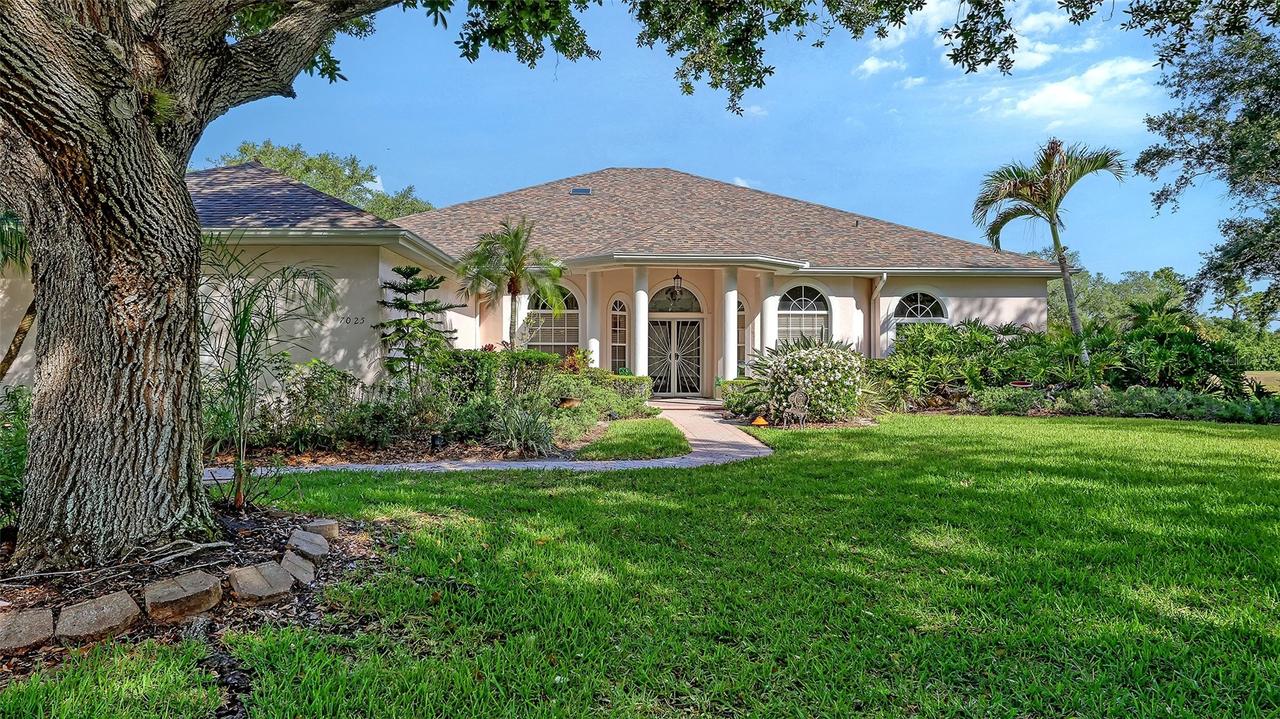 7025 N Serenoa Dr., Sarasota, FL 34241