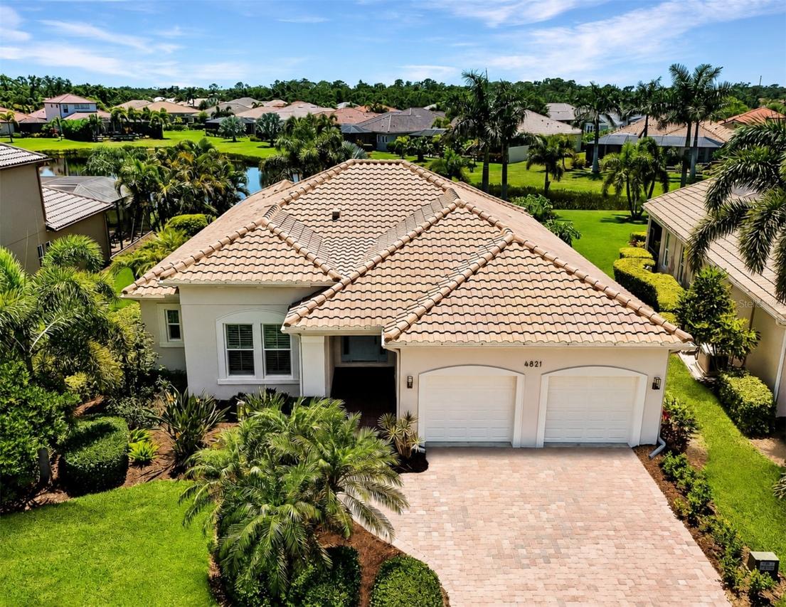 4821 Royal Dornoch Cir., Bradenton, FL 34211