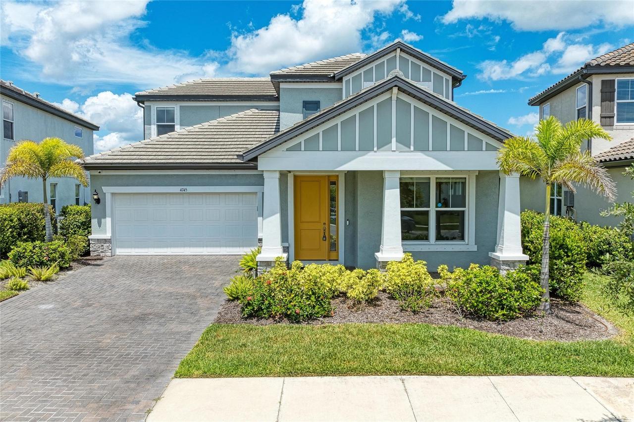 4745 Antrim Dr., Sarasota, FL 34240