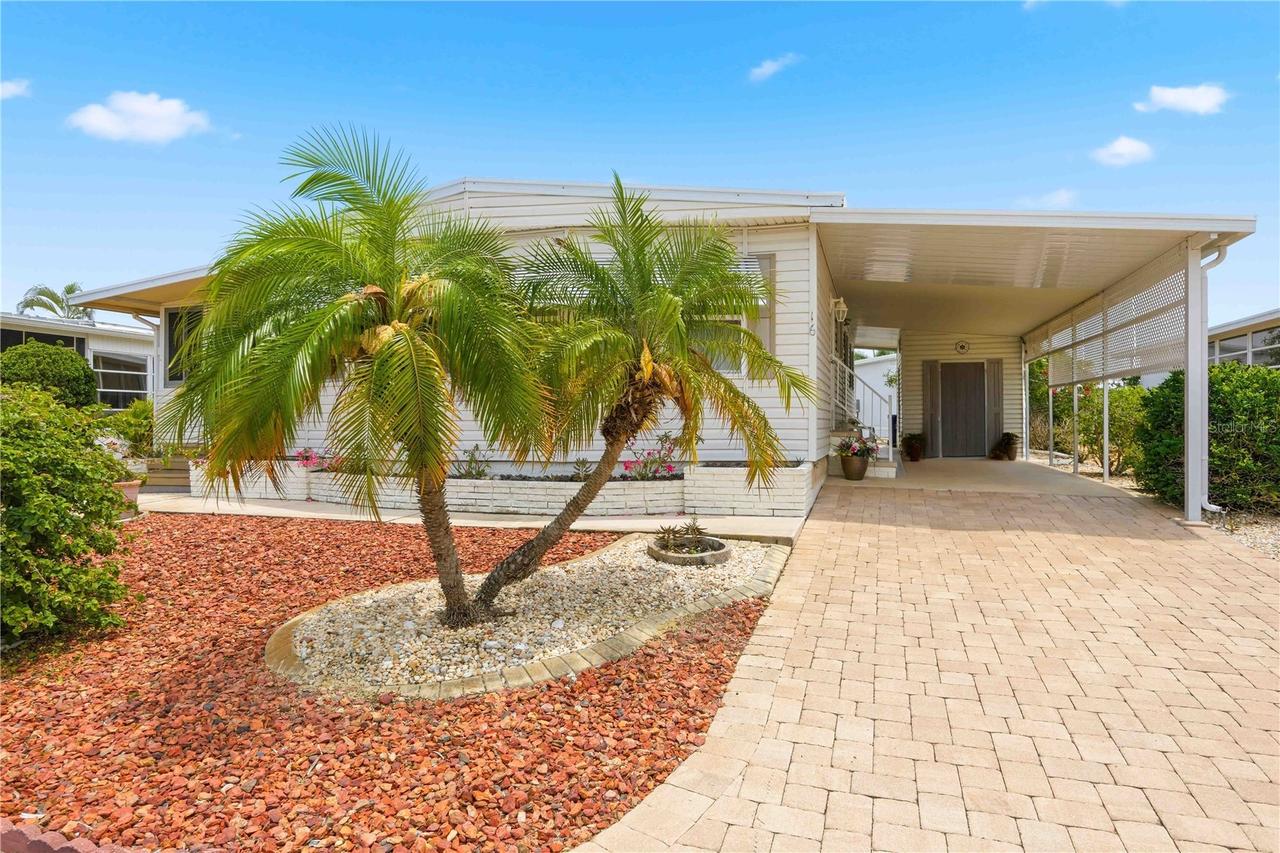 16 S Granada Plz., Englewood, FL 34223