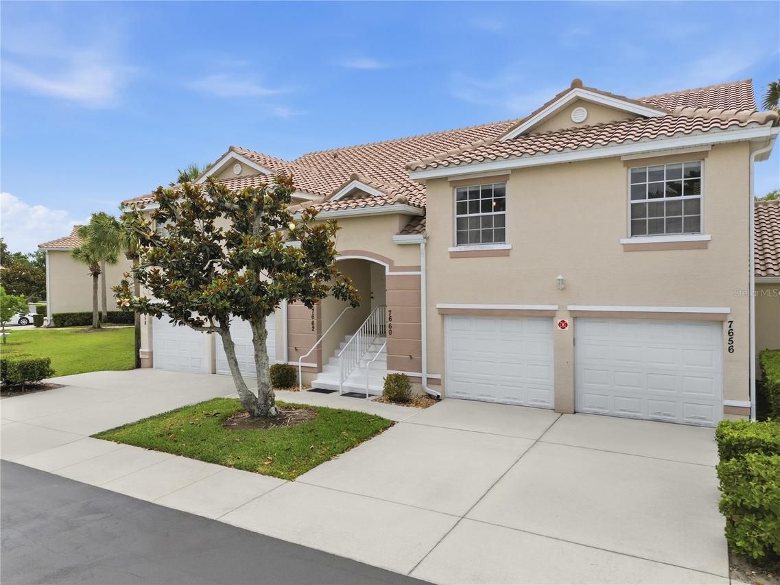 7660 Sweetbay Cir., Bradenton, FL 34203