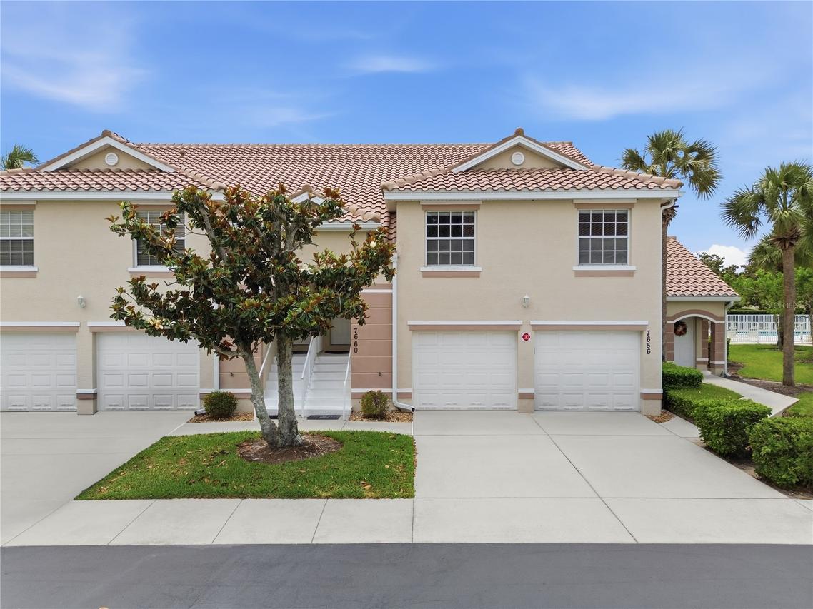 7660 Sweetbay Cir., Bradenton, FL 34203