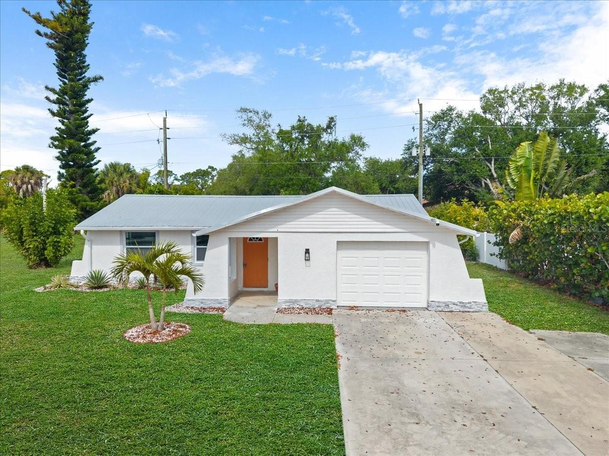 2580 Shamrock Dr., Venice, FL 34293