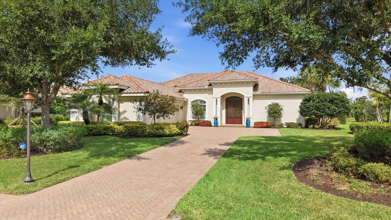 3224 Founders Club Dr., Sarasota, FL 34240