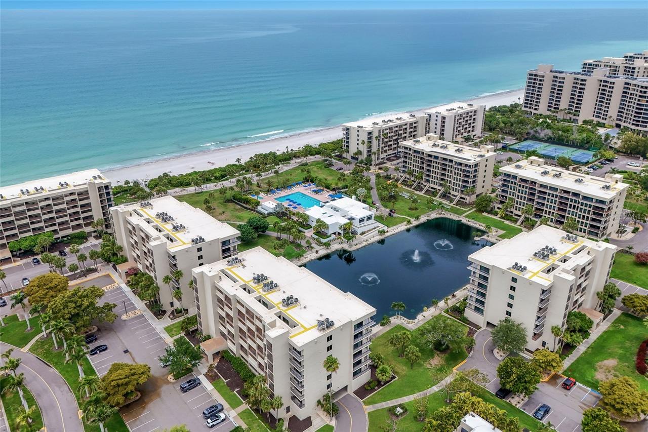 1095 Gulf Of Mexico Dr. #102, Longboat Key, FL 34228