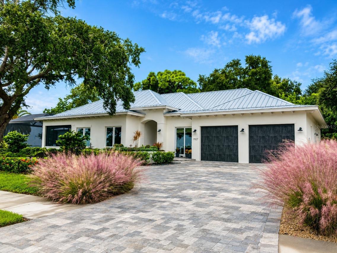 7927 Longbay Blvd Blvd., Sarasota, FL 34243