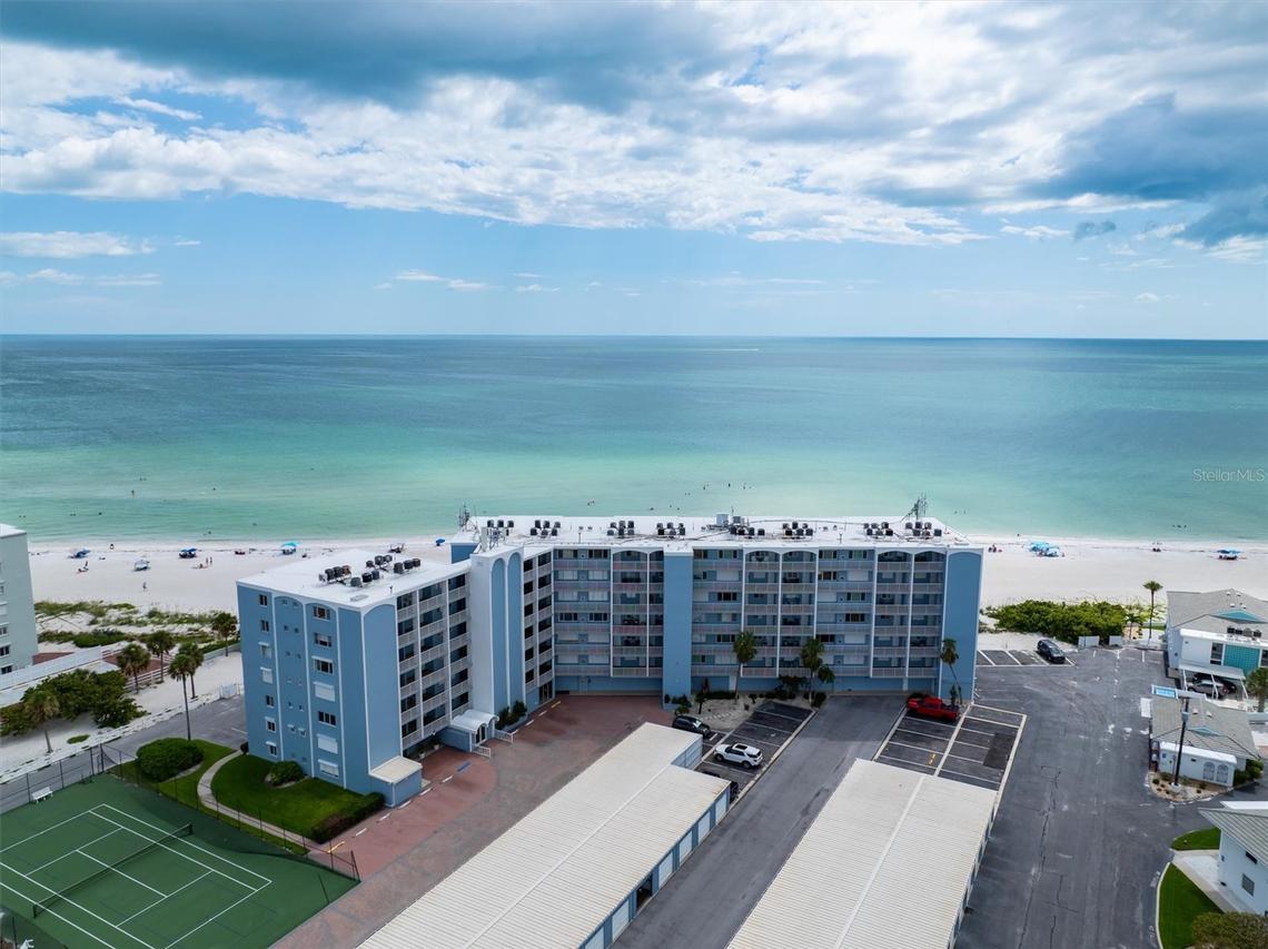 5300 Gulf Dr. #204, Holmes Beach, FL 34217