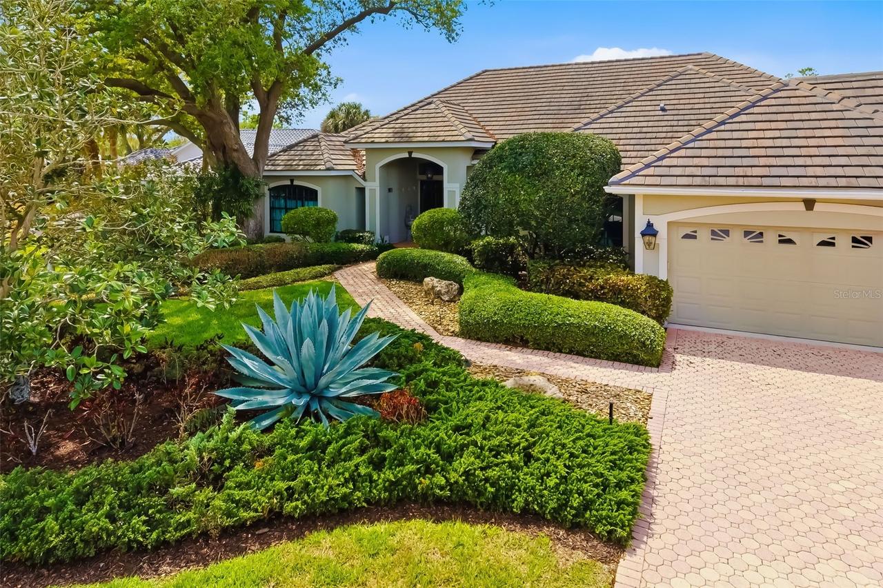 2089 Sandhill Ln., Nokomis, FL 34275