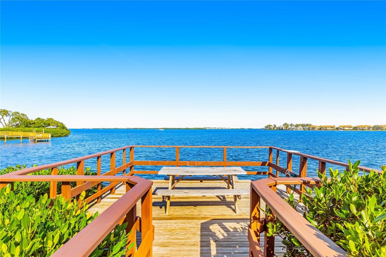 1423 Gulf Dr., Bradenton Beach, FL 34217